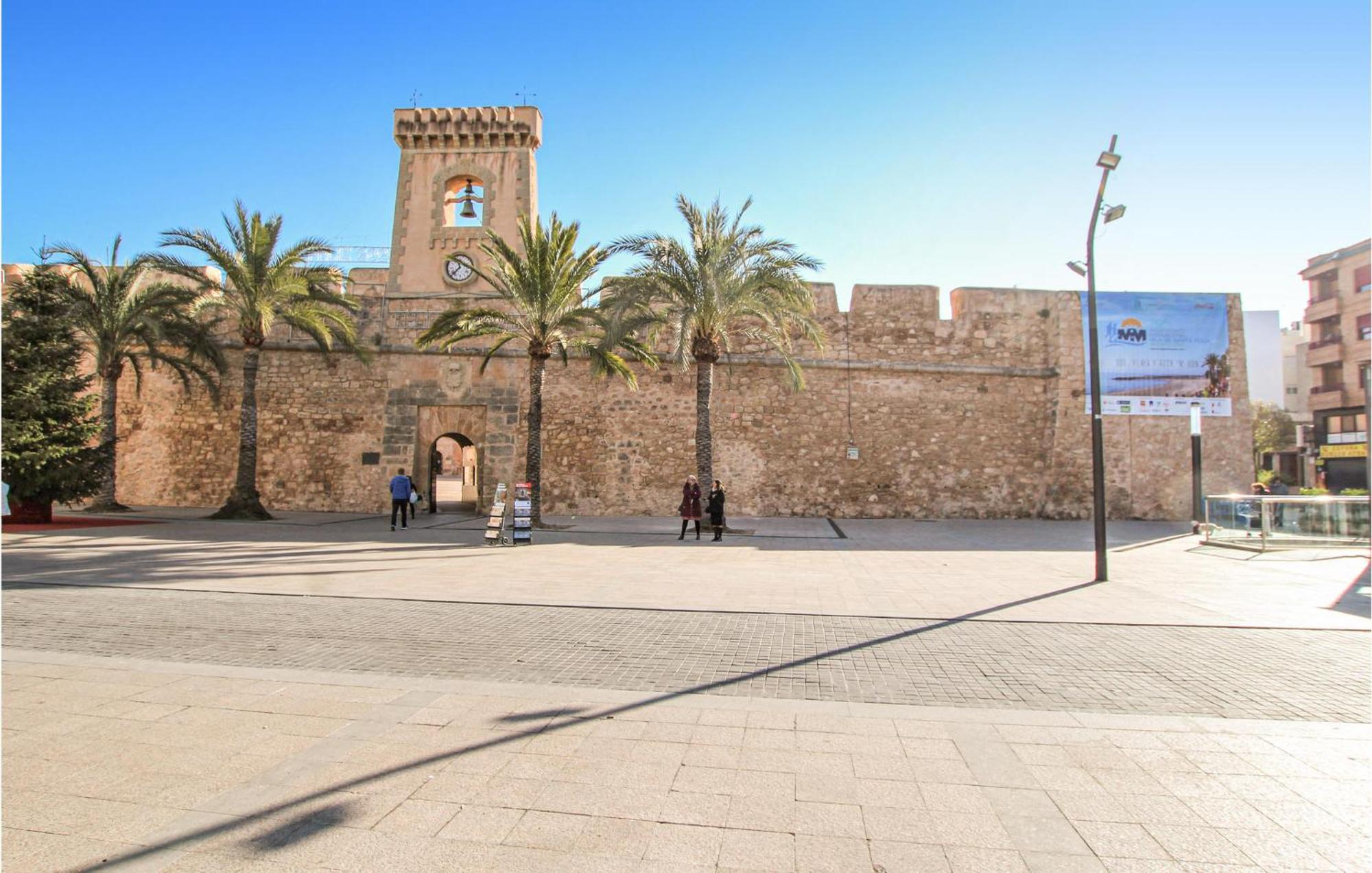 Beautiful Apartment In Santa Pola With Wifi Buitenkant foto